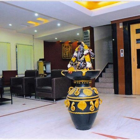Hotel Padmini Residency ハイデラバード エクステリア 写真