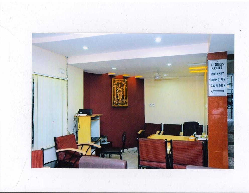 Hotel Padmini Residency ハイデラバード エクステリア 写真
