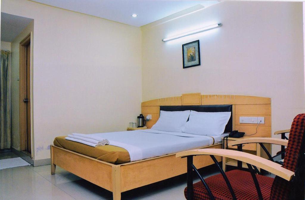 Hotel Padmini Residency ハイデラバード エクステリア 写真